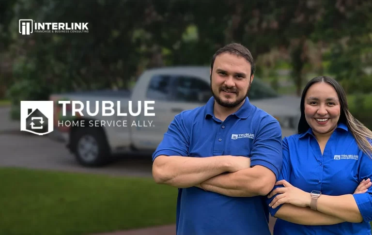 Cómo esta pareja mexicana logró abrir una franquicia True Blue en USA