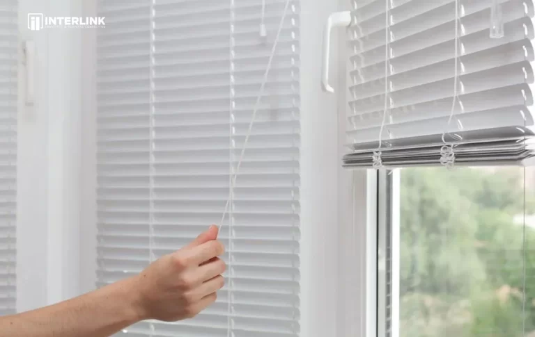 Qué hace rentable invertir en una franquicia Budget Blinds en EE.UU.